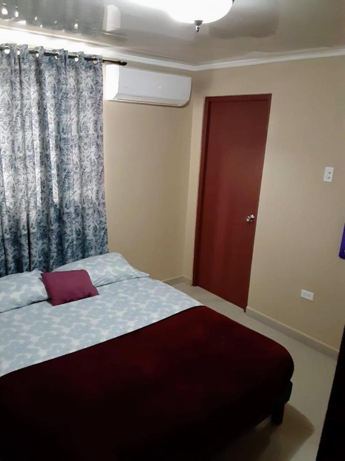 Pista Q Hostel And Apartments Oranjestad Exteriér fotografie