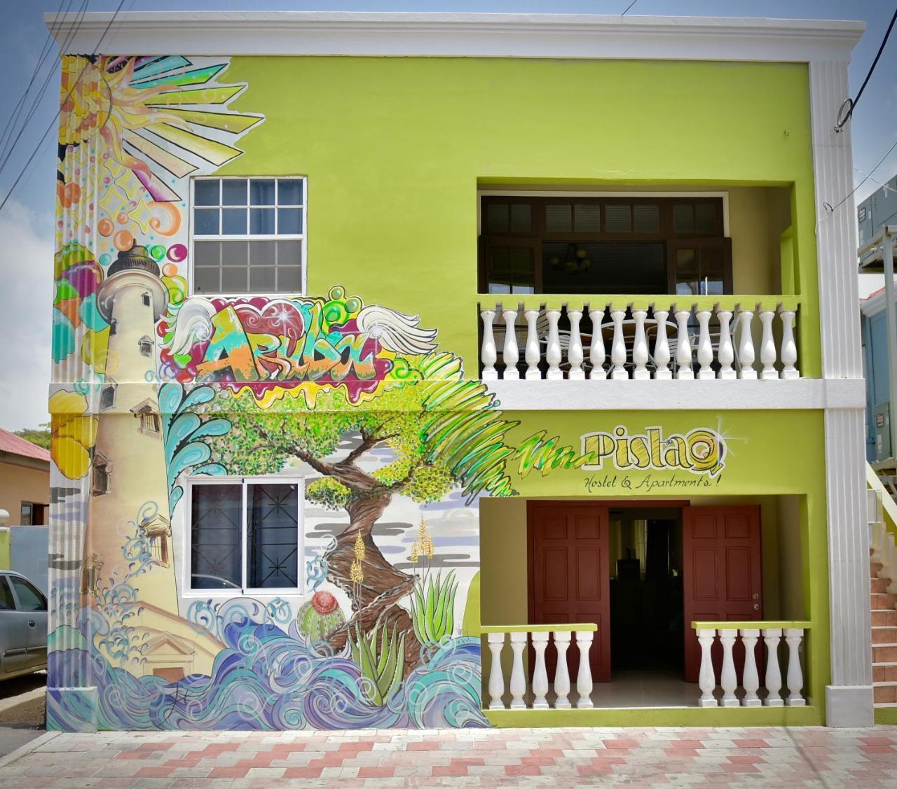 Pista Q Hostel And Apartments Oranjestad Exteriér fotografie